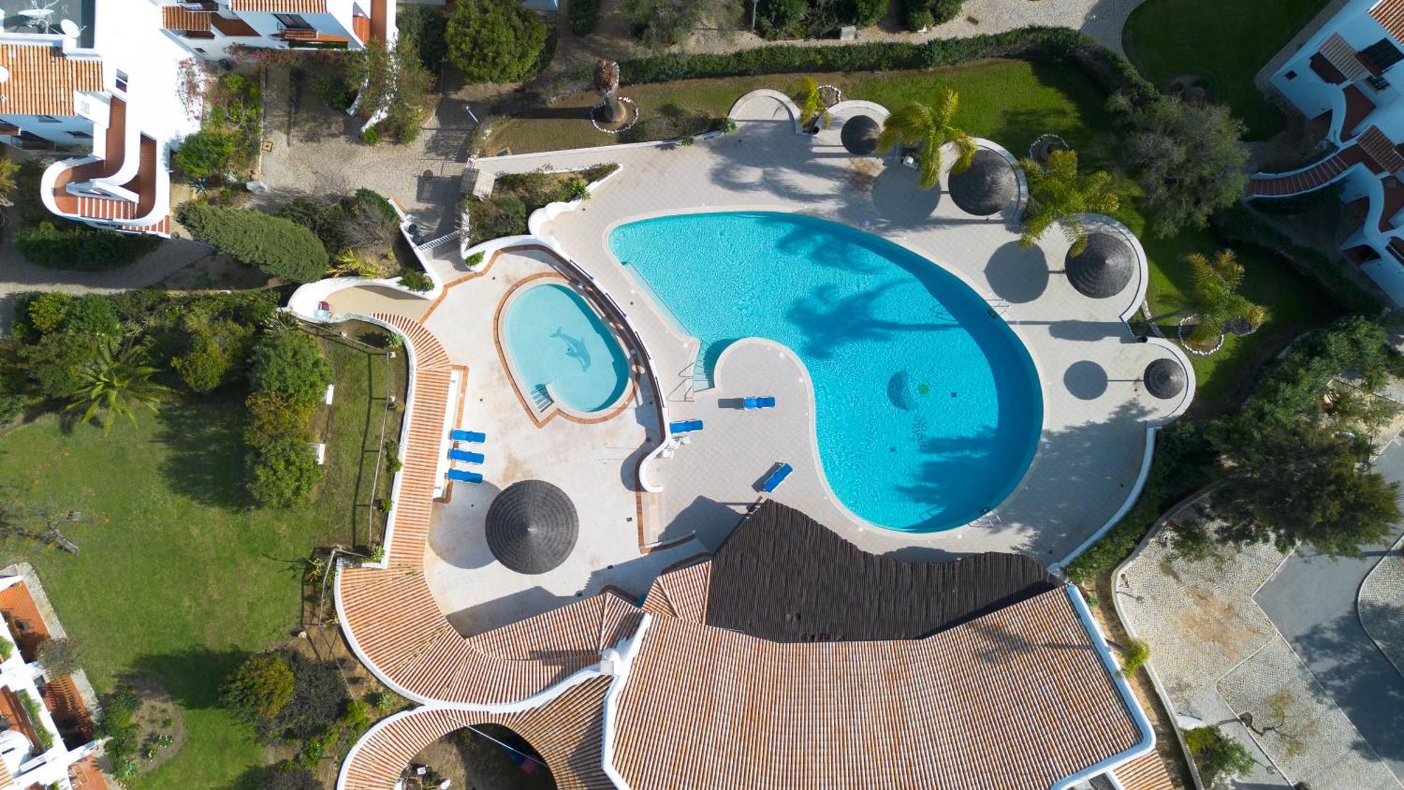 Seacoast Retreat With Pool And Beach Access By Drago Rentals Albufeira Eksteriør billede